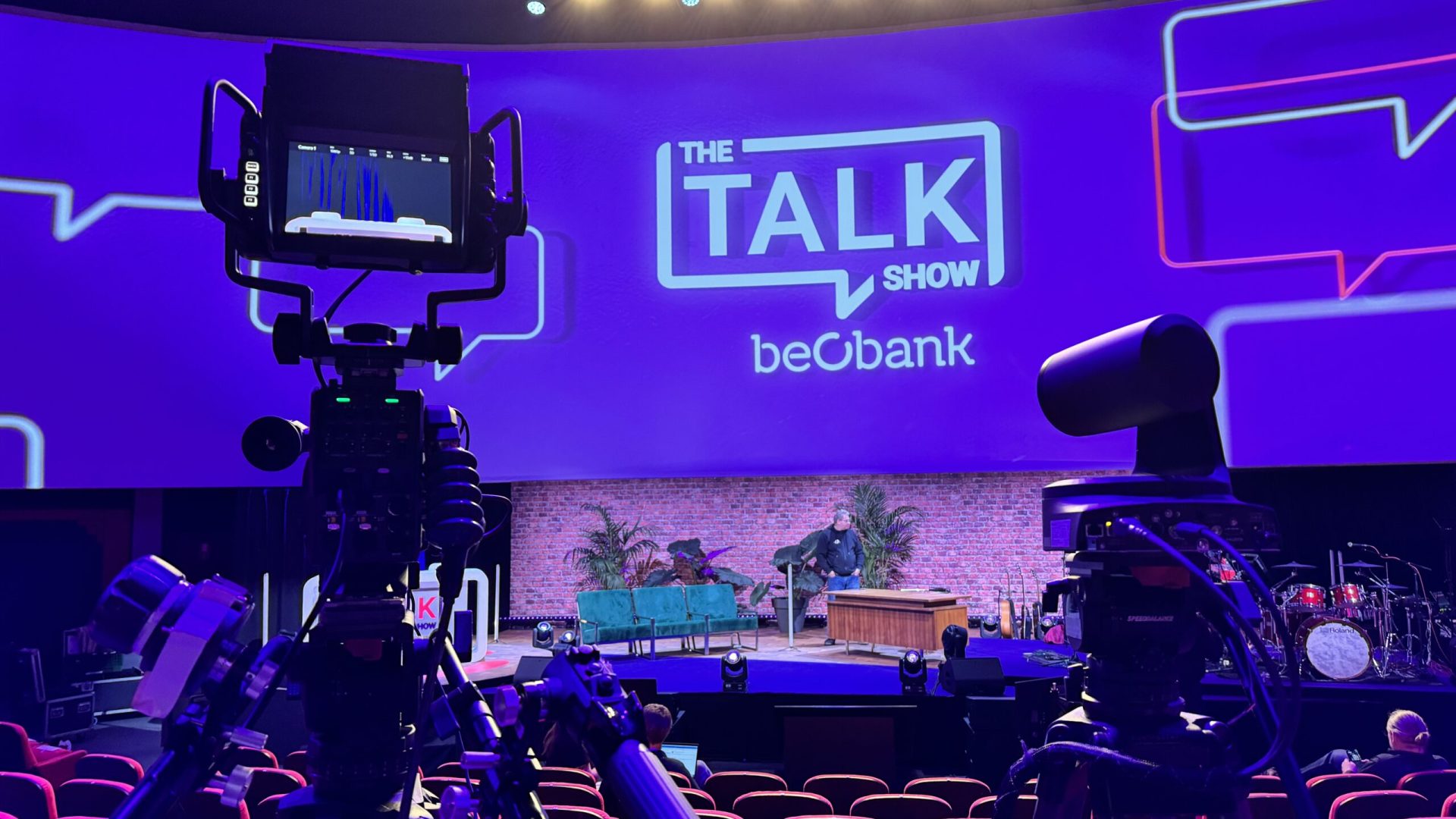 Cuemaster can provide you with a multi-camera set-up for your event, congress, concert or livestream